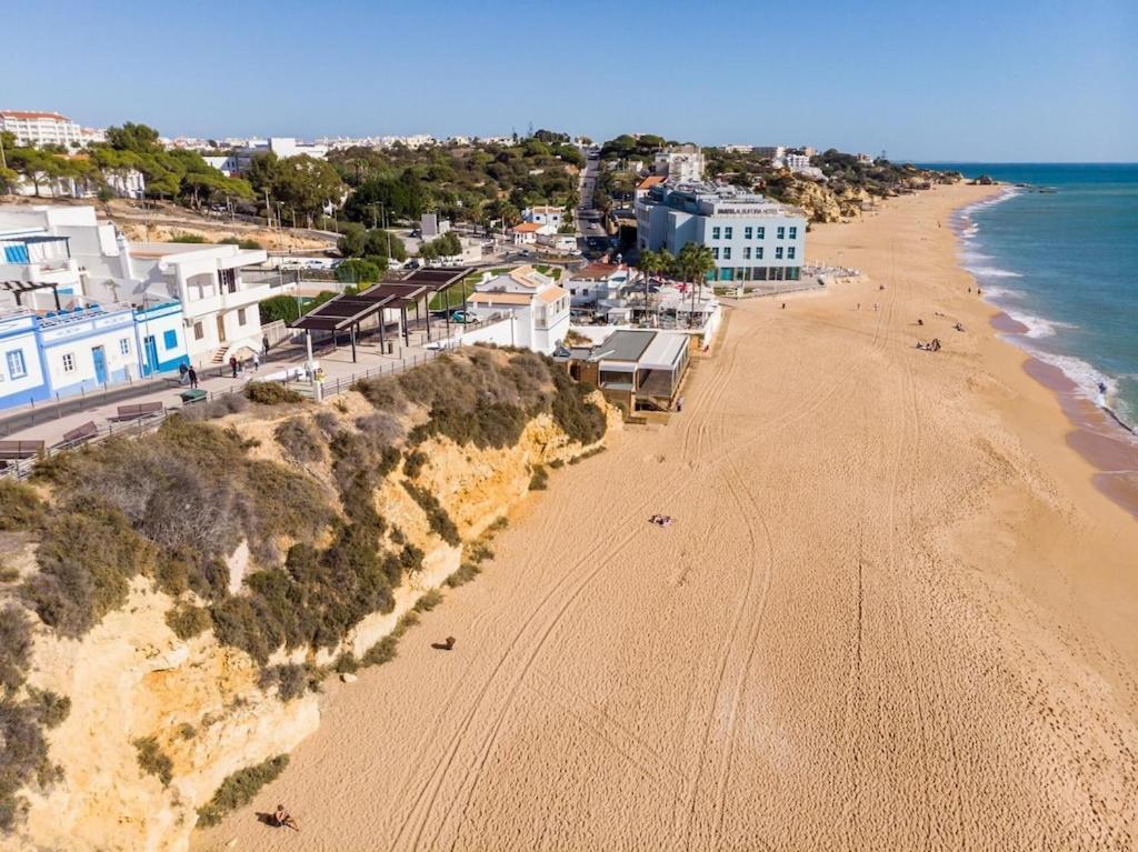 Refurbished Beachfront House, Pool, Ac, Wifi, Albufeira, Sea View